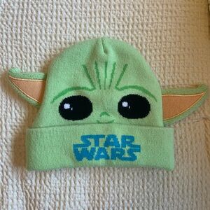 NWOT Baby Yoda/Grogu beanie 💚